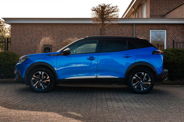 Peugeot 2008 1.2 PureTech GT-line 131 PK Aut. Adaptive Trekhaak i-3D Cockpit Camera Keyless LED 17''