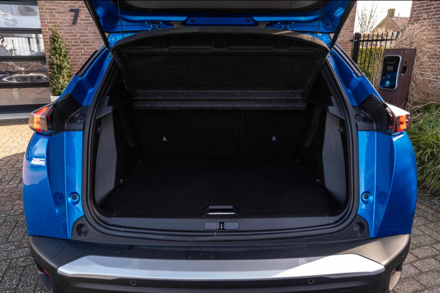 Peugeot 2008 1.2 PureTech GT-line 131 PK Aut. Adaptive Trekhaak i-3D Cockpit Camera Keyless LED 17''
