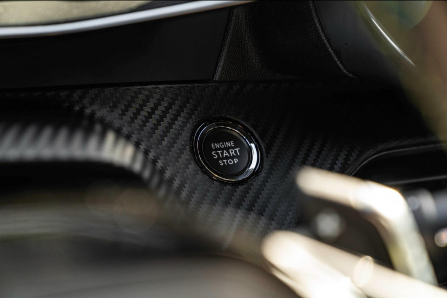 Peugeot 2008 1.2 PureTech GT-line 131 PK Aut. Adaptive Trekhaak i-3D Cockpit Camera Keyless LED 17''