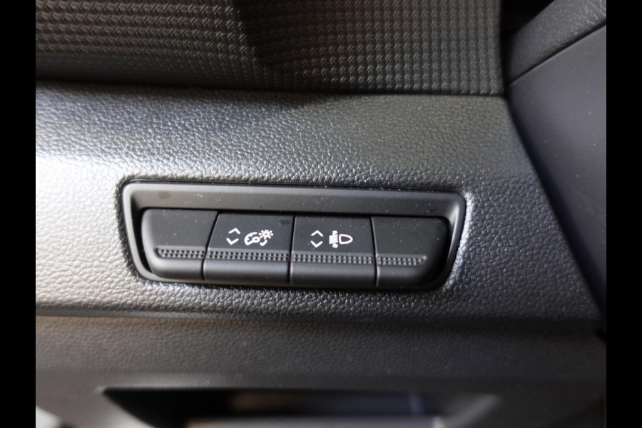 Renault Trafic 2.0 Blue dCi 150PK T30 L2H1 Advance Airco Bluetooth Camera Cruise PDC Trekhaak