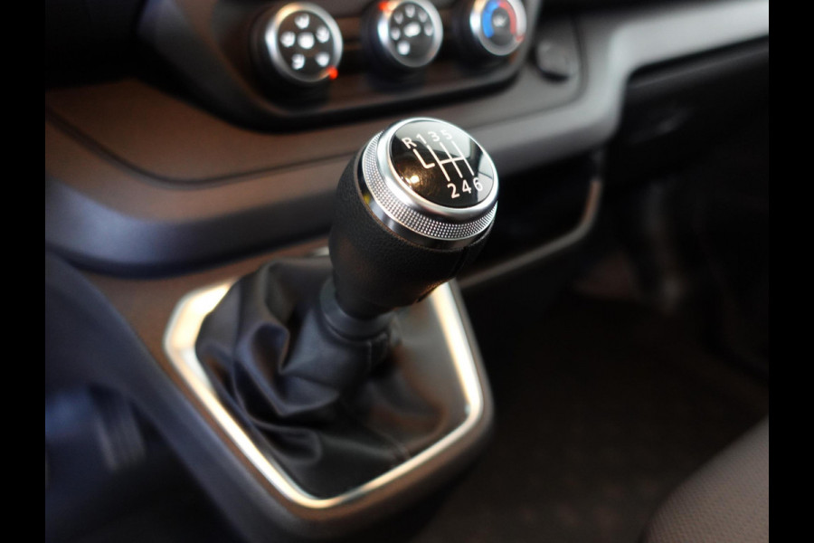 Renault Trafic 2.0 Blue dCi 150PK T30 L2H1 Advance Airco Bluetooth Camera Cruise PDC Trekhaak