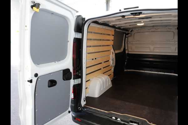 Renault Trafic 2.0 Blue dCi 150PK T30 L2H1 Advance Airco Bluetooth Camera Cruise PDC Trekhaak