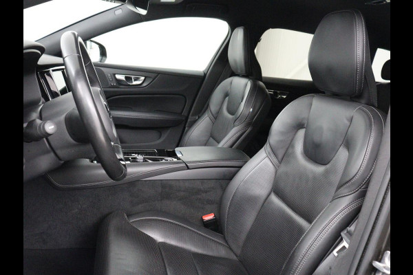 Volvo V60 2.0 T6 Recharge AWD R-Design | Trekhaak | Stoelventilatie | Massage | Memory | Adaptive cruise | Carplay | Camera | Keyless | Navigatie | Full LED | PHEV | Plug In