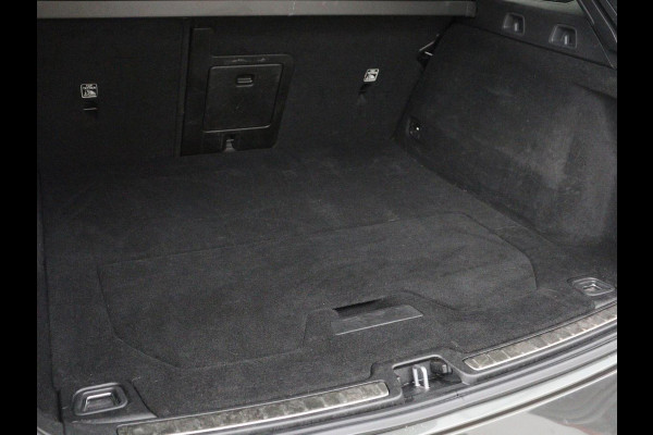 Volvo V60 2.0 T6 Recharge AWD R-Design | Trekhaak | Stoelventilatie | Massage | Memory | Adaptive cruise | Carplay | Camera | Keyless | Navigatie | Full LED | PHEV | Plug In