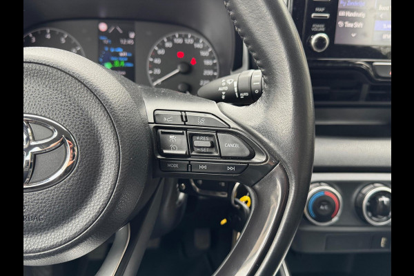 Toyota Yaris 1.5 VVT-i 125pk Active | Apple CarPlay/Android auto, Adaptive cruise control, Airconditioning, Oxyde bronze