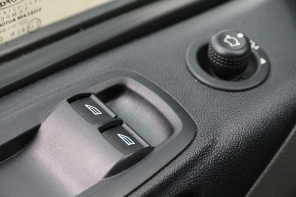 Ford Transit Custom 2.0 TDCI 170 | Aut. | L2H1 | Orig. Navi | Cruise | Airco..