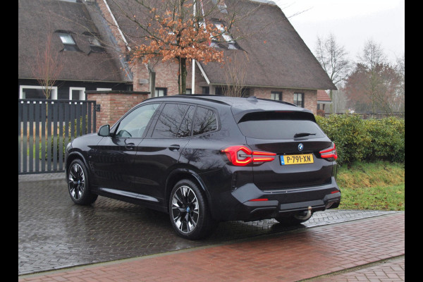 BMW iX3 High Executive 80 kWh | Nieuw Model | Panoramadak | Trekhaak | Harman Kardon | NL-Auto | Full Options