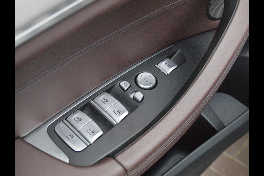 BMW iX3 High Executive 80 kWh | Nieuw Model | Panoramadak | Trekhaak | Harman Kardon | NL-Auto | Full Options