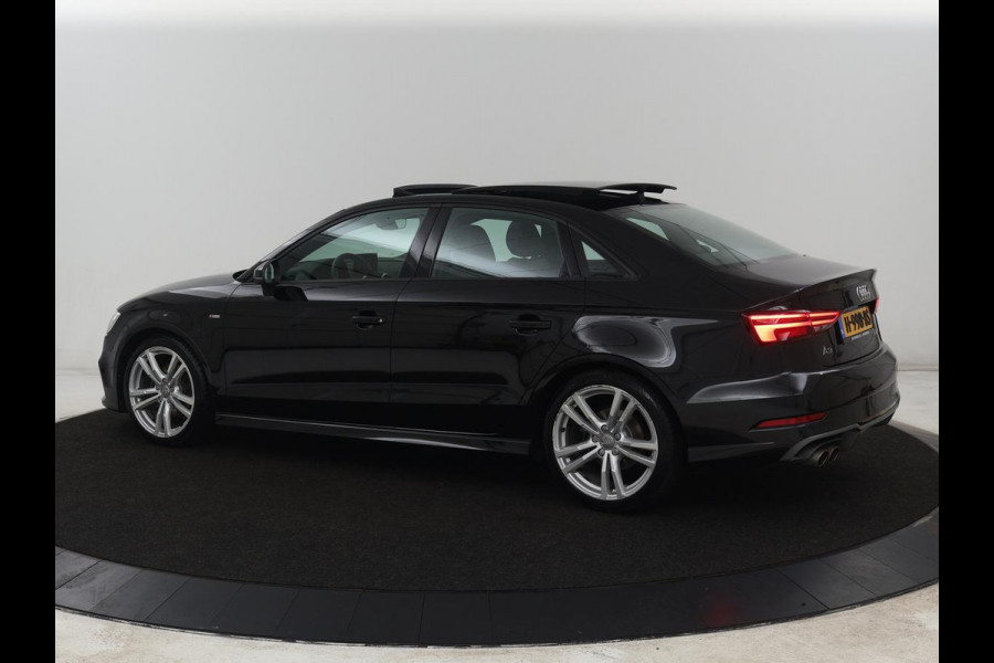 Audi A3 35 TFSI Advance Sport | Panoramadak | S-Line | Stoelverwarming | Half leder | Carplay | Virtual Cockpit | Navigatie | Cruise control | Full LED | DAB | Sportstoelen | Parkeerhulp