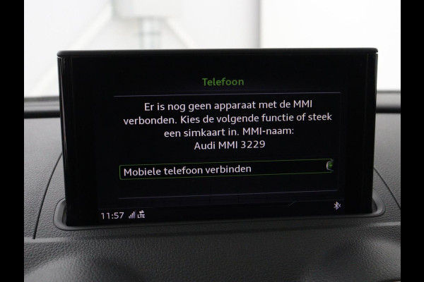 Audi A3 35 TFSI Advance Sport | Panoramadak | S-Line | Stoelverwarming | Half leder | Carplay | Virtual Cockpit | Navigatie | Cruise control | Full LED | DAB | Sportstoelen | Parkeerhulp