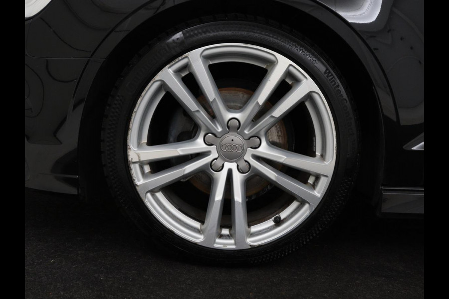 Audi A3 35 TFSI Advance Sport | Panoramadak | S-Line | Stoelverwarming | Half leder | Carplay | Virtual Cockpit | Navigatie | Cruise control | Full LED | DAB | Sportstoelen | Parkeerhulp