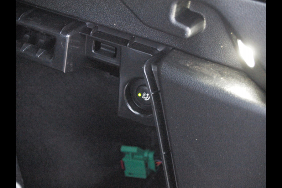 BMW iX3 High Executive 80 kWh | Nieuw Model | Panoramadak | Trekhaak | Harman Kardon | NL-Auto | Full Options