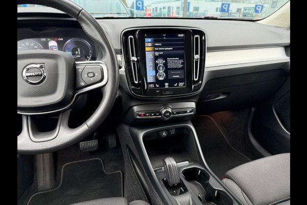 Volvo XC40 1.5 T4 Recharge Inscription Expression - Navi - Virt.Cockpit - Trekhaak - Winterpakket