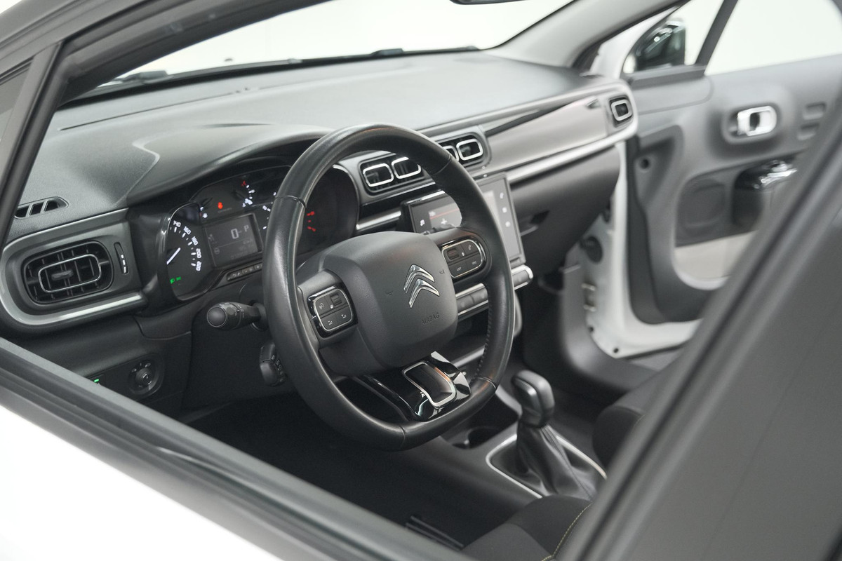 Citroën C3 PureTech 110 EAT6 Feel Edition | Panoramadak | Stoelverwarming | Apple Carplay | Parkeersensoren