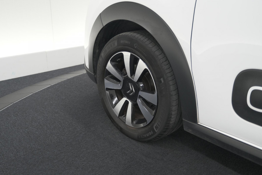 Citroën C3 PureTech 110 EAT6 Feel Edition | Panoramadak | Stoelverwarming | Apple Carplay | Parkeersensoren