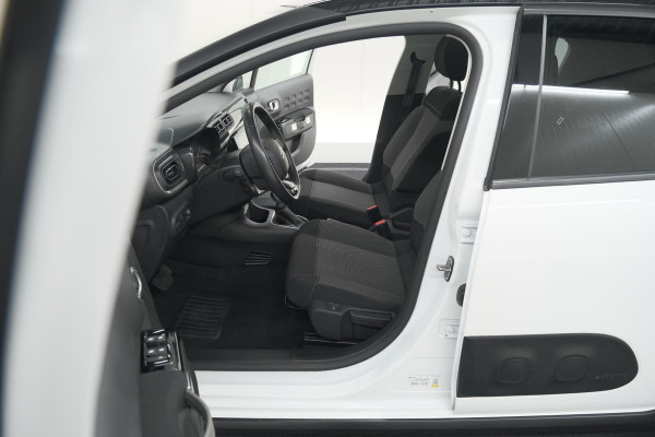 Citroën C3 PureTech 110 EAT6 Feel Edition | Panoramadak | Stoelverwarming | Apple Carplay | Parkeersensoren
