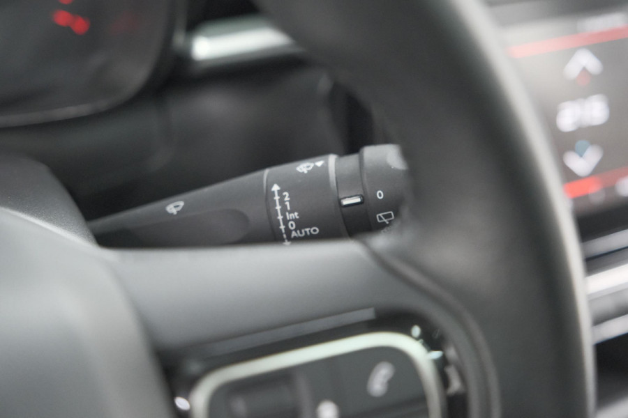 Citroën C3 PureTech 110 EAT6 Feel Edition | Panoramadak | Stoelverwarming | Apple Carplay | Parkeersensoren