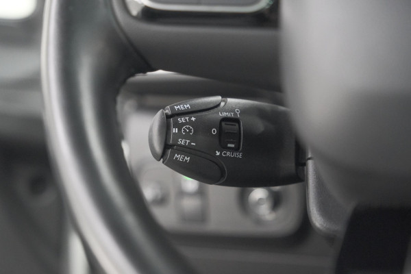 Citroën C3 PureTech 110 EAT6 Feel Edition | Panoramadak | Stoelverwarming | Apple Carplay | Parkeersensoren