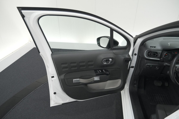 Citroën C3 PureTech 110 EAT6 Feel Edition | Panoramadak | Stoelverwarming | Apple Carplay | Parkeersensoren