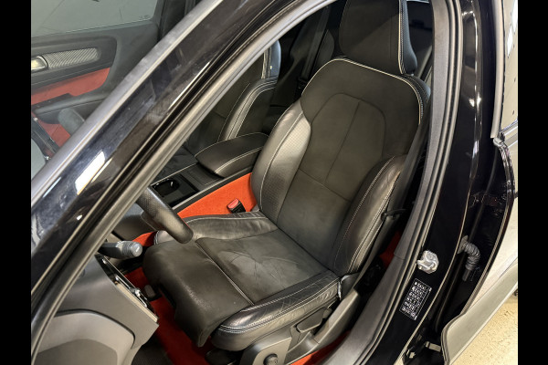 Volvo XC40 Recharge P8 AWD R-Design | | SOH 92% | Panoramadak | Apple Carplay | Stoel/Stuurverwarming