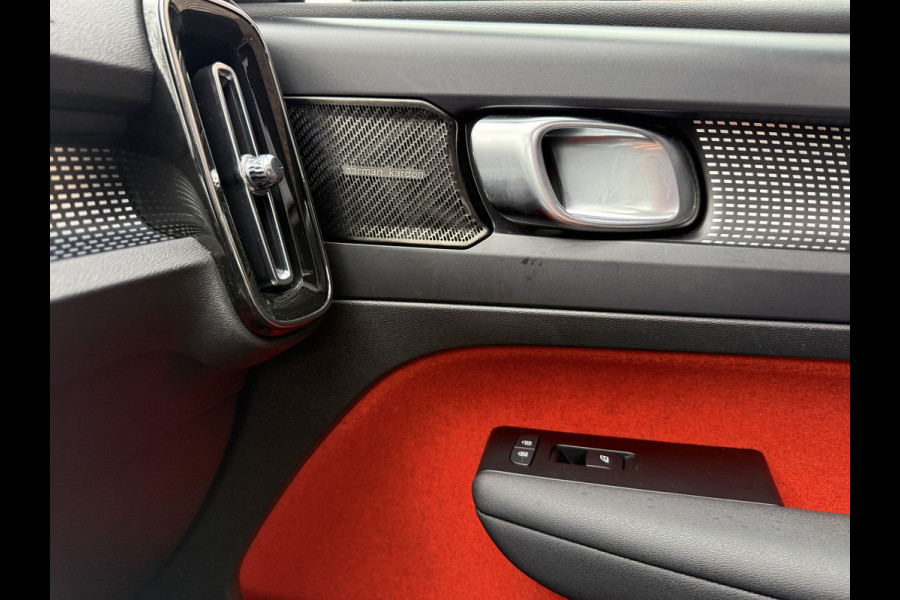 Volvo XC40 Recharge P8 AWD R-Design | | SOH 92% | Panoramadak | Apple Carplay | Stoel/Stuurverwarming