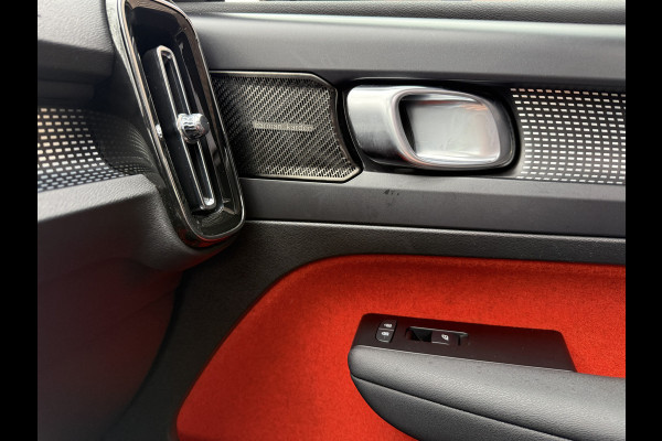Volvo XC40 Recharge P8 AWD R-Design | | SOH 92% | Panoramadak | Apple Carplay | Stoel/Stuurverwarming