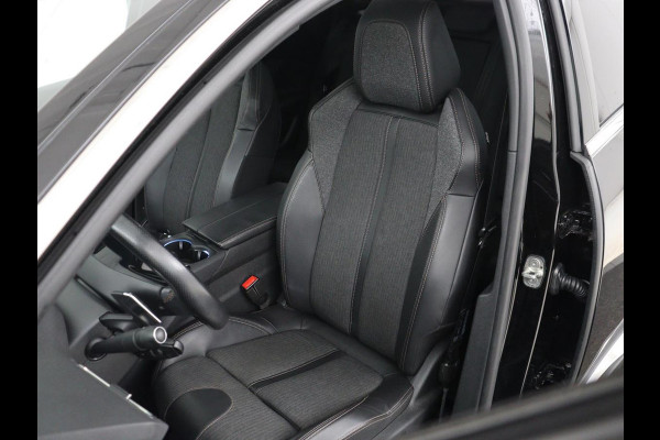 Peugeot 3008 1.6 e-THP Allure | Panoramadak | Trekhaak | Stoelverwarming | Adaptive cruise | FOCAL Sound | 360 Camera | Half leder | Keyless | Full LED | Massage | Navigatie