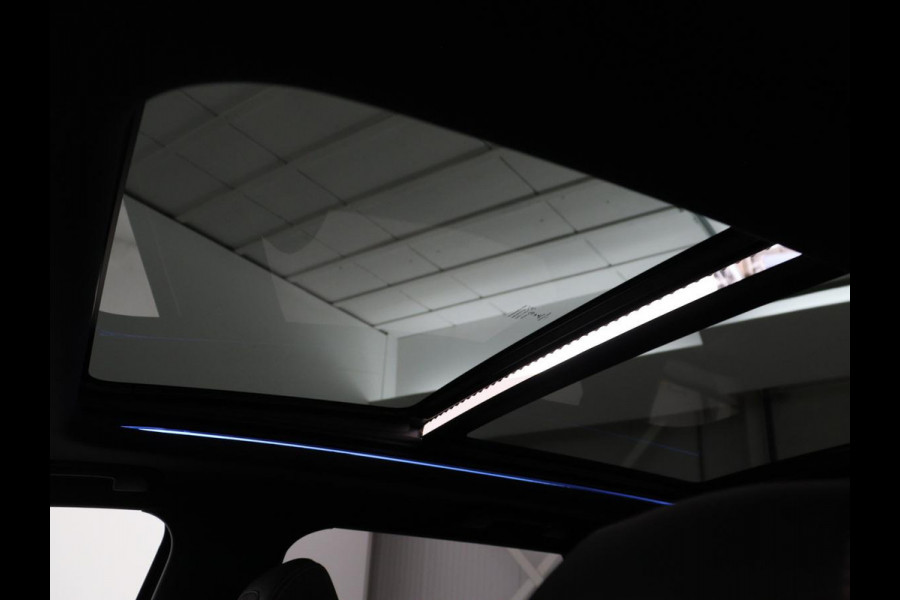 Peugeot 3008 1.6 e-THP Allure | Panoramadak | Trekhaak | Stoelverwarming | Adaptive cruise | FOCAL Sound | 360 Camera | Half leder | Keyless | Full LED | Massage | Navigatie