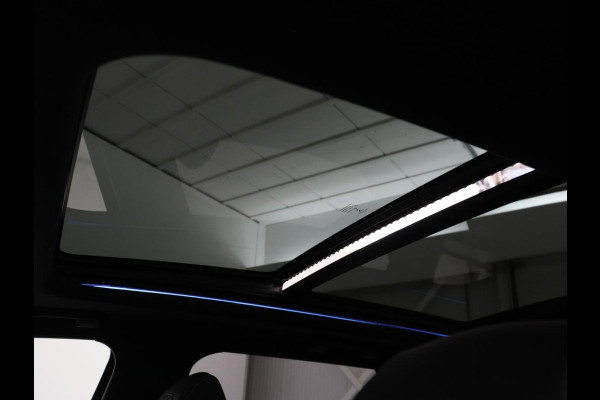 Peugeot 3008 1.6 e-THP Allure | Panoramadak | Trekhaak | Stoelverwarming | Adaptive cruise | FOCAL Sound | 360 Camera | Half leder | Keyless | Full LED | Massage | Navigatie