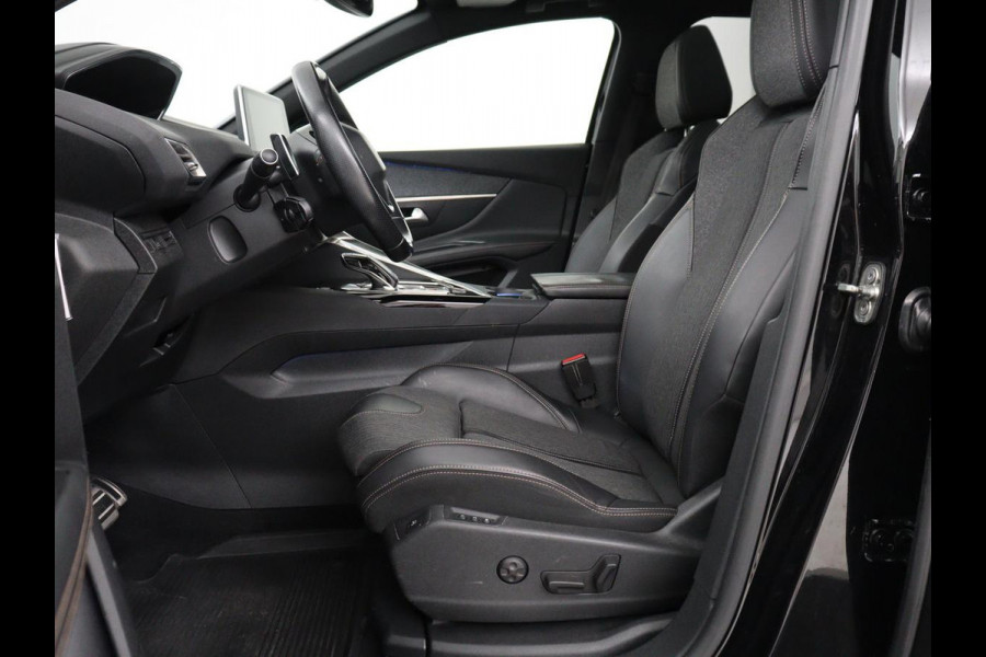 Peugeot 3008 1.6 e-THP Allure | Panoramadak | Trekhaak | Stoelverwarming | Adaptive cruise | FOCAL Sound | 360 Camera | Half leder | Keyless | Full LED | Massage | Navigatie