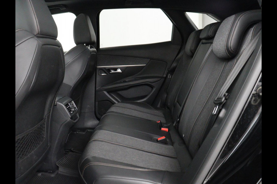 Peugeot 3008 1.6 e-THP Allure | Panoramadak | Trekhaak | Stoelverwarming | Adaptive cruise | FOCAL Sound | 360 Camera | Half leder | Keyless | Full LED | Massage | Navigatie