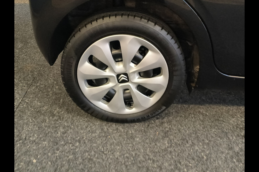 Citroën C1 1.0 VTi Shine Apple/Android uit 2020 Rijklaar + 12 maanden bovag-garantie Henk Jongen Auto's in Helmond,  al 50 jaar service zoals 't hoort!