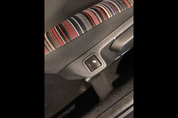 Citroën C1 1.0 VTi Shine Apple/Android uit 2020 Rijklaar + 12 maanden bovag-garantie Henk Jongen Auto's in Helmond,  al 50 jaar service zoals 't hoort!