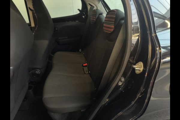 Citroën C1 1.0 VTi Shine Apple/Android uit 2020 Rijklaar + 12 maanden bovag-garantie Henk Jongen Auto's in Helmond,  al 50 jaar service zoals 't hoort!