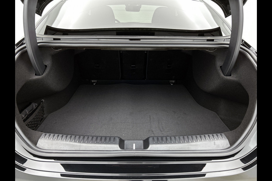 Mercedes-Benz CLA-Klasse 250+ Launch Edition 85 kWh | Adaptieve Cruise Control | Nightpakket | Memorypakket voorstoelen | Warmtepomp | MULTIBEAM LED | 19 inch AMG velgen |