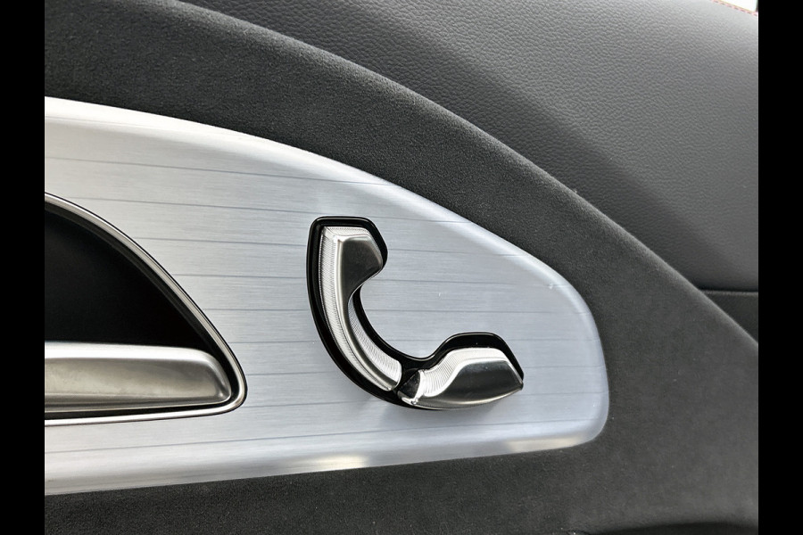 Mercedes-Benz CLA-Klasse 250+ Launch Edition 85 kWh | Adaptieve Cruise Control | Nightpakket | Memorypakket voorstoelen | Warmtepomp | MULTIBEAM LED | 19 inch AMG velgen |