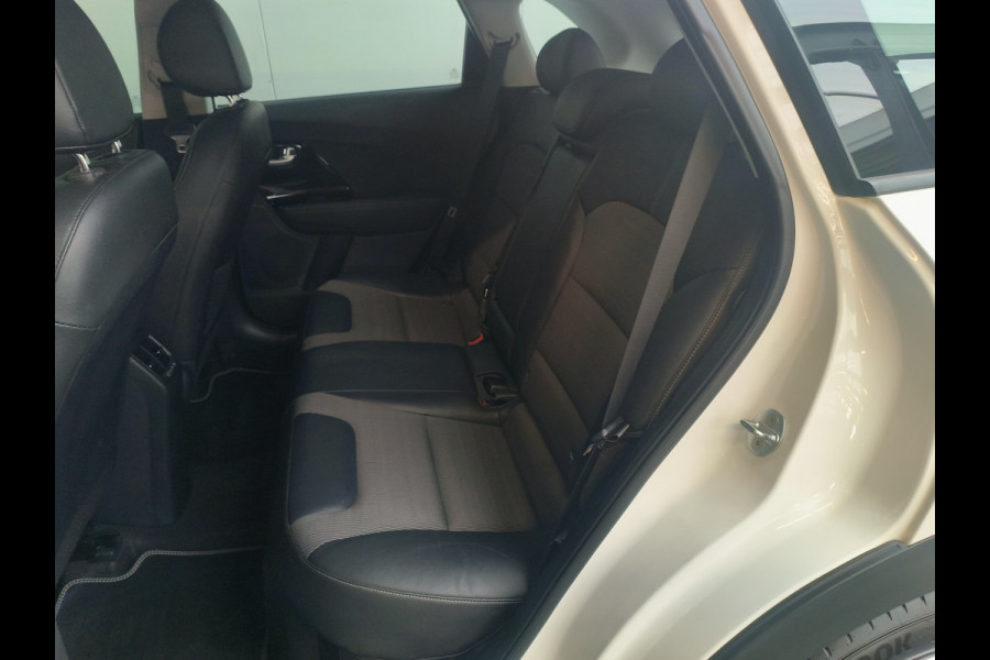 Kia Niro 1.6 GDi Hybrid DynamicLine Rijklaar + 12 maanden Bovag-garantie Henk Jongen Auto's in Helmond,  al 50 jaar service zoals 't hoort!