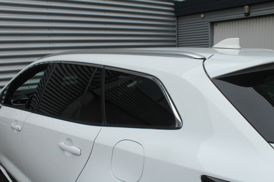 Toyota Corolla Touring Sports 1.8 Hybrid 180pk GR-Sport NL-Auto NAP 1e eigenaar Clima Cruise Carplay Camera 17"LMV