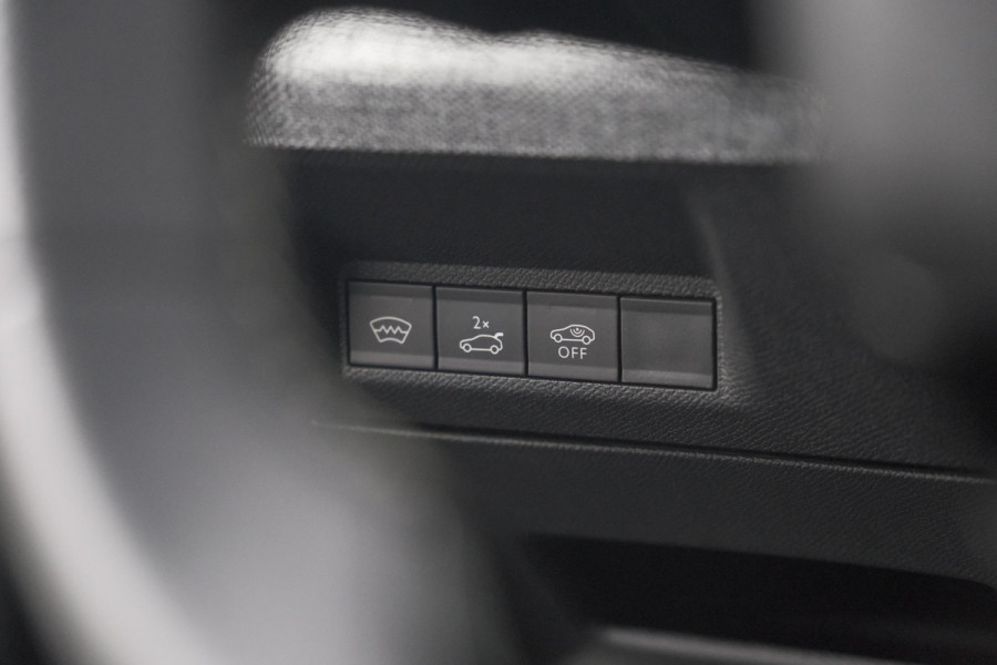 Peugeot 3008 1.2 Hybrid 136 GT | Panoramdak | 360 Camera | Stoelverwarming | Elektrische Kofferklep | Allseason Banden