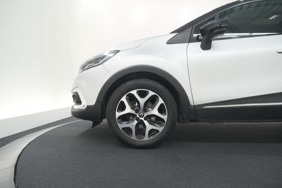 Renault Captur TCe 150 EDC Intens | Trekhaak | Navigatie | Parkeersensoren
