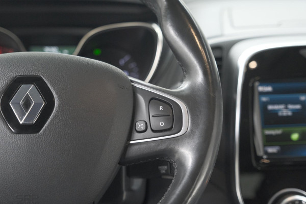 Renault Captur TCe 150 EDC Intens | Trekhaak | Navigatie | Parkeersensoren