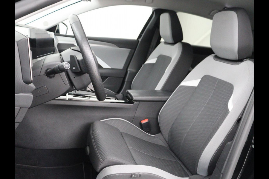 Opel Astra 1.6 Hybrid Business Edition | Stoelverwarming | Adaptive cruise | Navigatie | Camera | Full LED | Stuurverwarming | Bluetooth | Climate control | Comfortstoelen | PHEV | Plug In