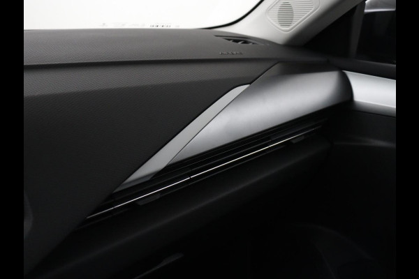 Opel Astra 1.6 Hybrid Business Edition | Stoelverwarming | Adaptive cruise | Navigatie | Camera | Full LED | Stuurverwarming | Bluetooth | Climate control | Comfortstoelen | PHEV | Plug In