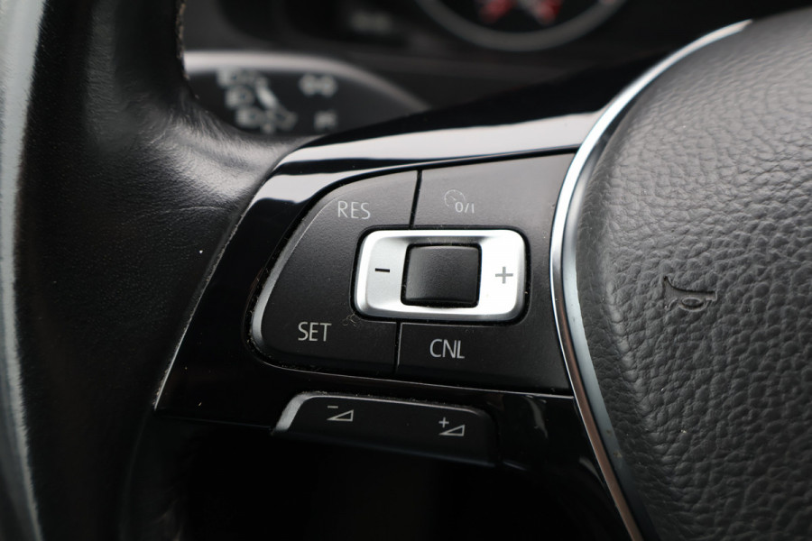 Volkswagen Transporter 2.0 TDI L2 H1 Automaat