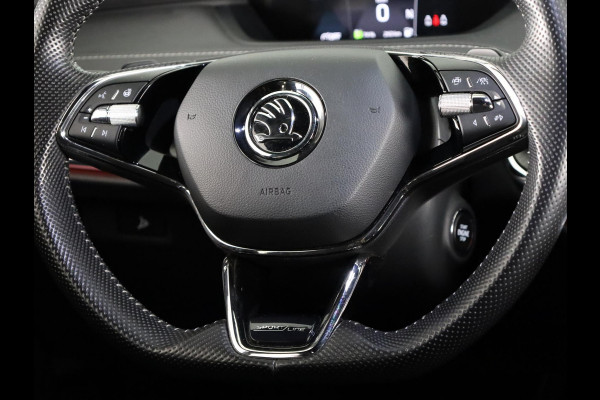 Škoda ENYAQ iV 60 Sportline 180 pk | SoH 90% | Navigatie | Parkeersensoren | Achteruitrijcamera | Autom. airco (3 zones) | Stoelverwarming | Keyless |