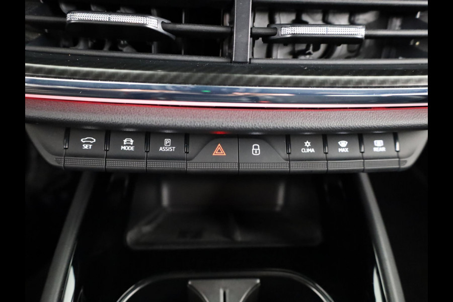 Škoda ENYAQ iV 60 Sportline 180 pk | SoH 90% | Navigatie | Parkeersensoren | Achteruitrijcamera | Autom. airco (3 zones) | Stoelverwarming | Keyless |