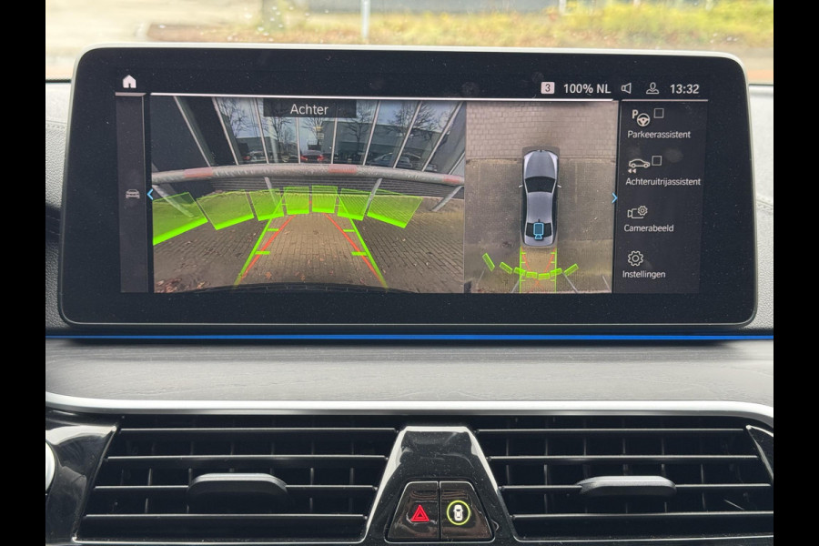 BMW 5 Serie Sedan 545e xDrive High Executive M Sport Pakket Automaat / Live Cockpit Professional / Schuif-/kanteldak / Comfortstoelen / 20 Inch / M Sportremsysteem / Laserlicht / Driving Assistant Professional / Hifi / Stoelventilatie