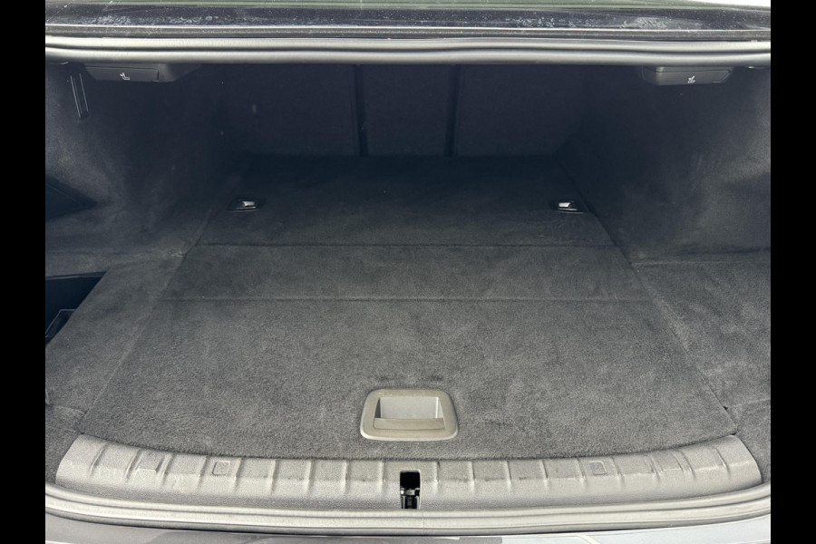 BMW 5 Serie Sedan 545e xDrive High Executive M Sport Pakket Automaat / Live Cockpit Professional / Schuif-/kanteldak / Comfortstoelen / 20 Inch / M Sportremsysteem / Laserlicht / Driving Assistant Professional / Hifi / Stoelventilatie