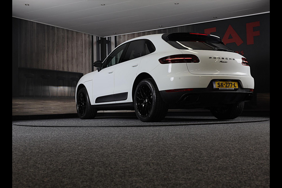 Porsche Macan 2.0 / Luchtvering / Camera / Cruise Control / Dode Hoek / F1 / Lane Assist / Leder / Memory / Xenon / Pdc / 20 Inch
