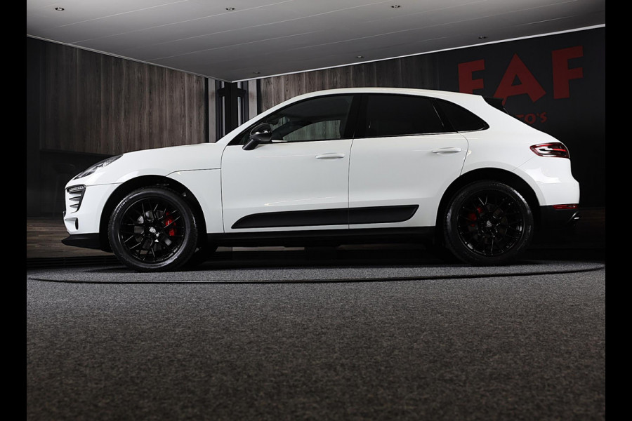 Porsche Macan 2.0 / Luchtvering / Camera / Cruise Control / Dode Hoek / F1 / Lane Assist / Leder / Memory / Xenon / Pdc / 20 Inch